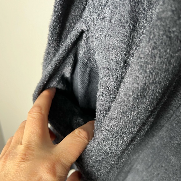 NWT Barefoot Dreams Women Cardigan Sweater- L/XL - Picture 4 of 8